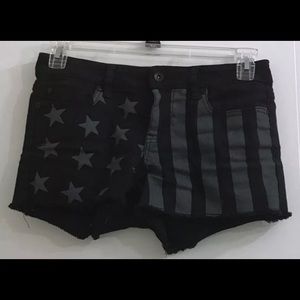 Half star stripe shorts